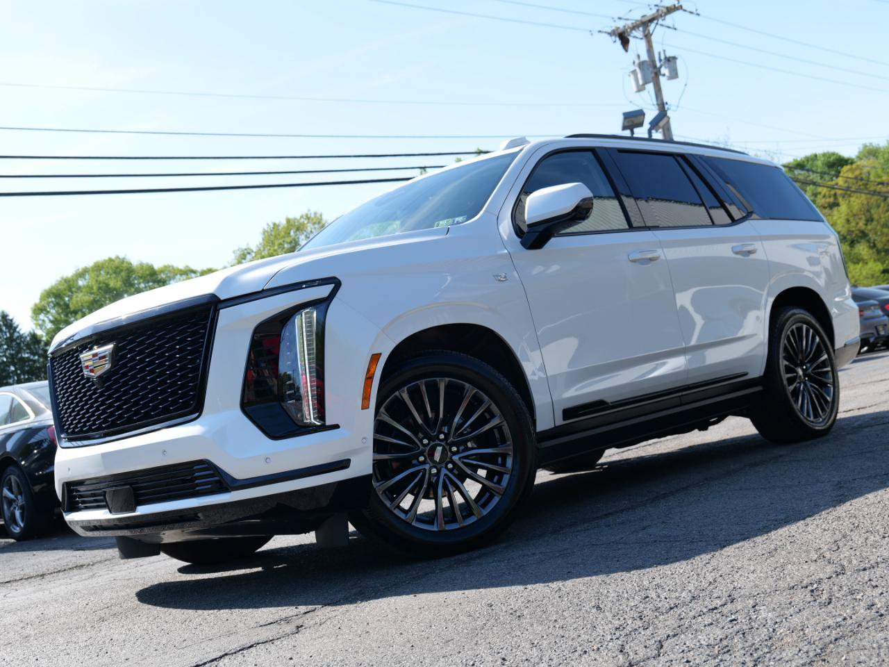 Used 2025 Cadillac Escalade Sport Platinum w/ LPO, Floor Liner Package AWD/4WD image 77