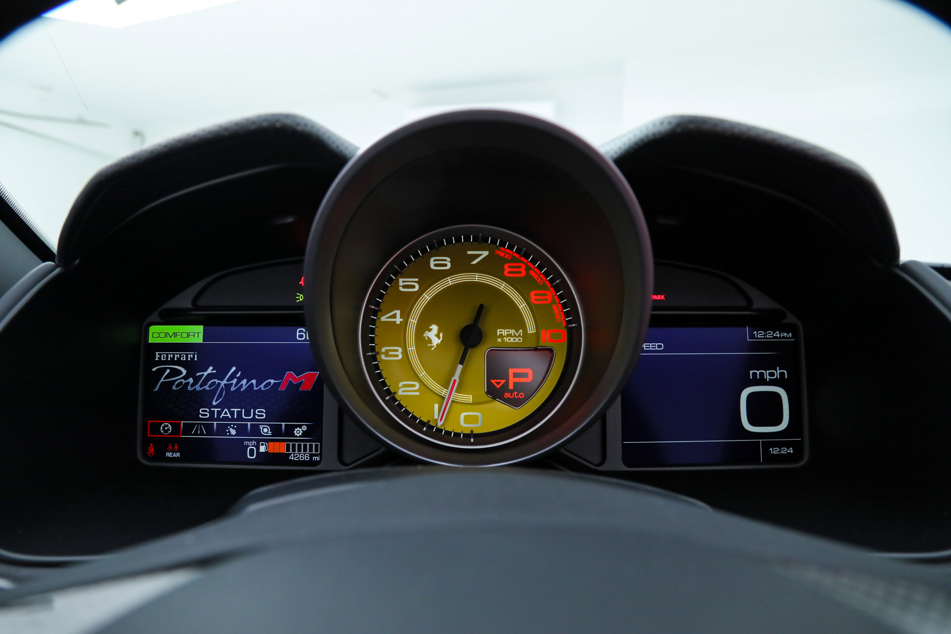 Certified 2023 Ferrari Portofino M image 31