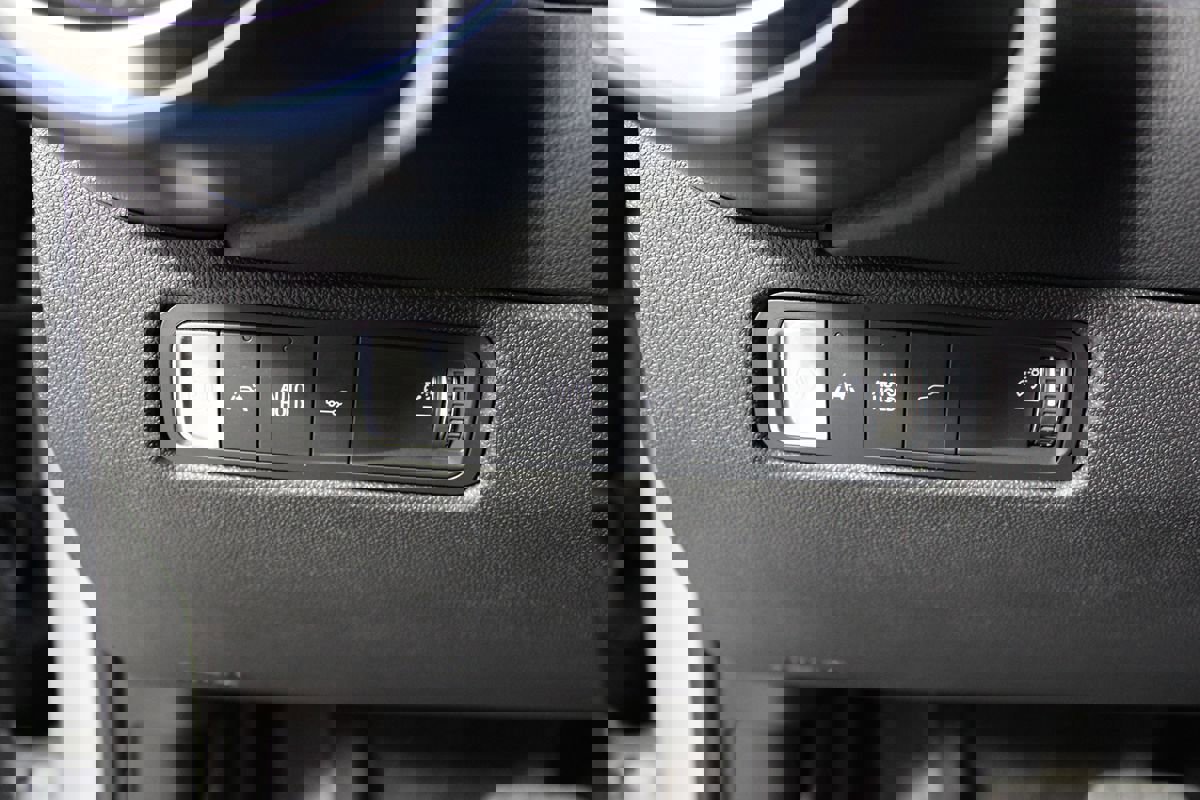 Used 2024 Chevrolet Equinox EV LT image 15