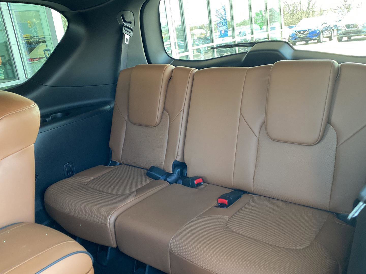 Used 2024 INFINITI QX80 Sensory image 22