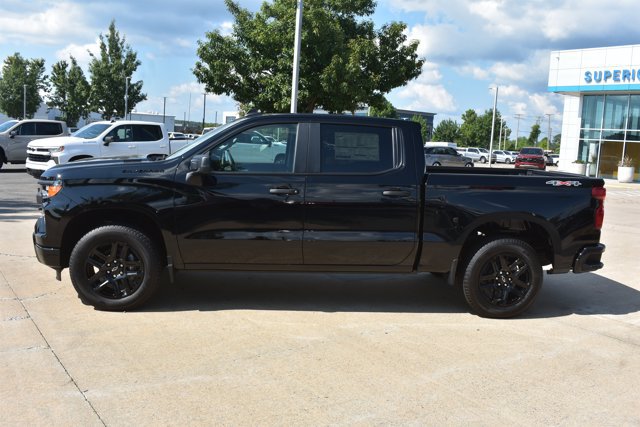 New 2026 Chevrolet Silverado 1500 Custom w/ LPO, Dark Essentials Package AWD/4WD image 10