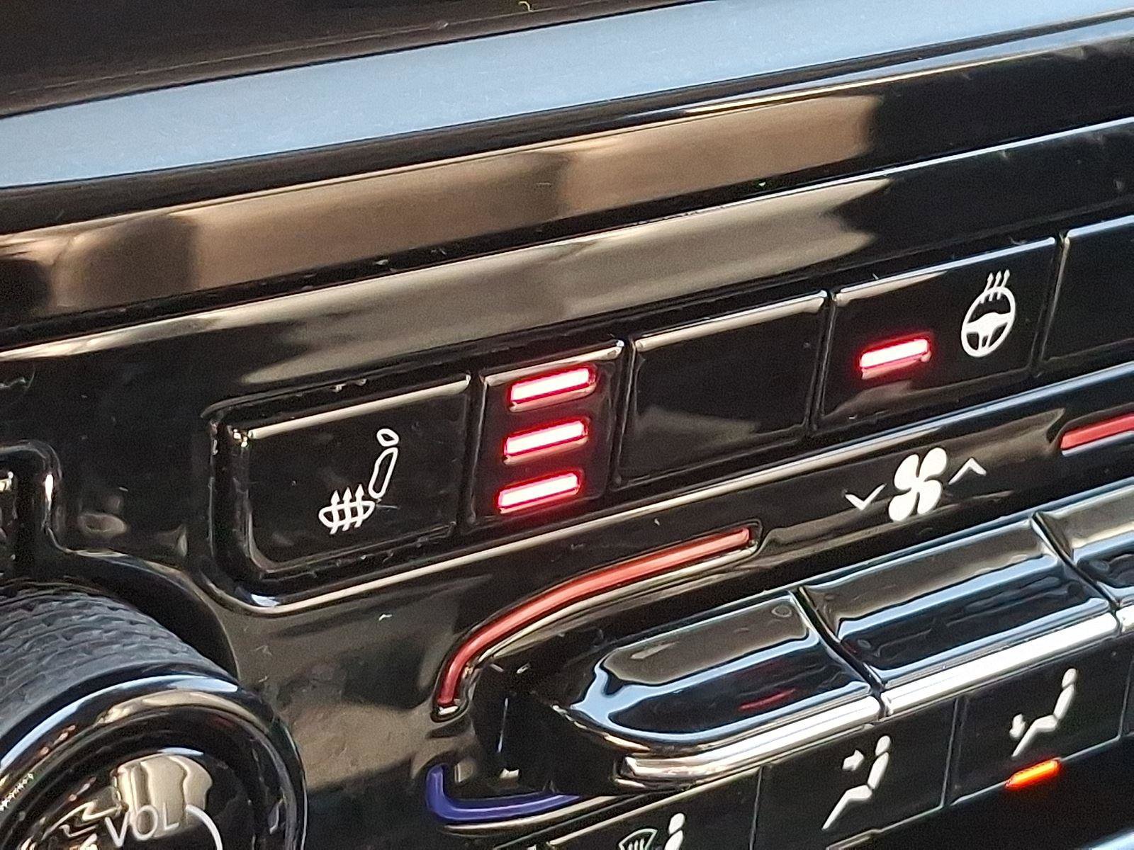 Certified 2023 Jeep Grand Cherokee Limited AWD/4WD image 26