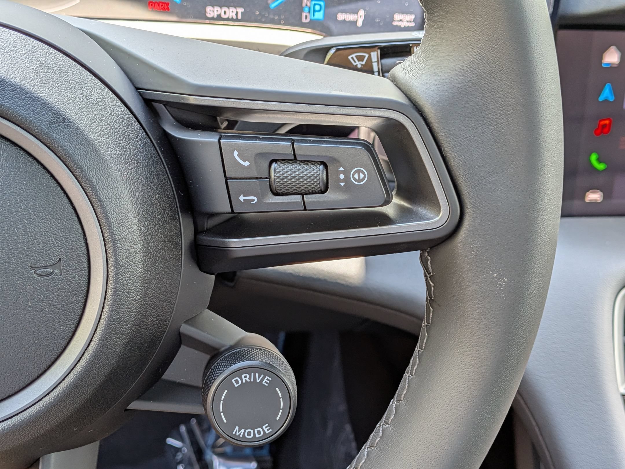 New 2026 Porsche Taycan 4S AWD/4WD image 10