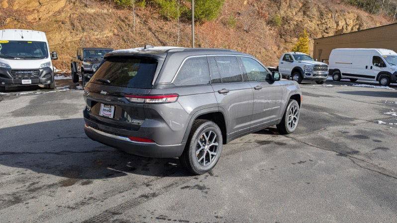 New 2025 Jeep Grand Cherokee Limited image 3