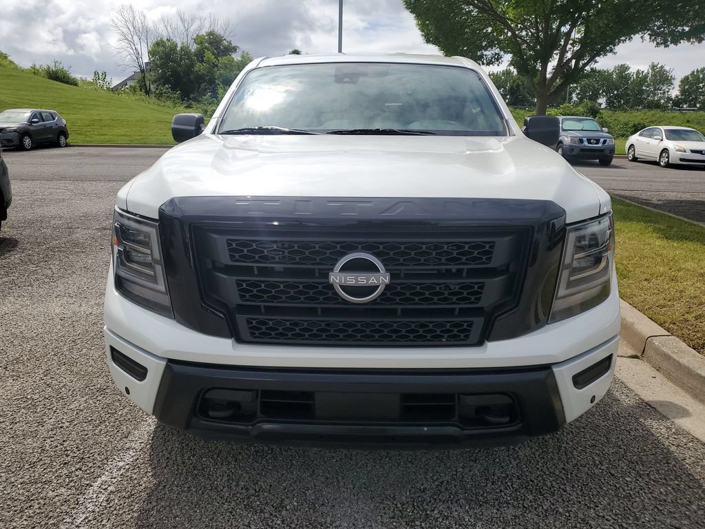 Certified 2024 Nissan Titan SV w/ SV Bronze Edition Package AWD/4WD image 4
