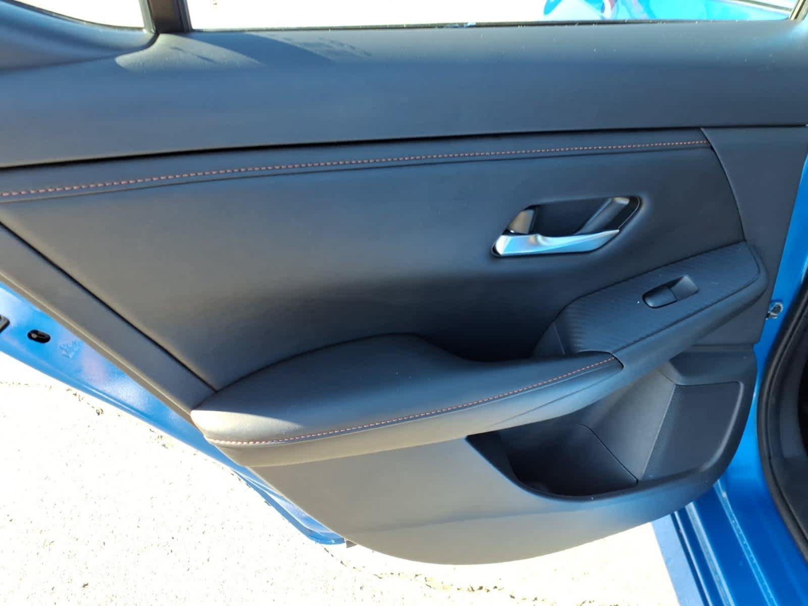 Used 2023 Nissan Sentra SR FWD image 12