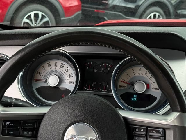 Used 2012 Ford Mustang Premium RWD image 6