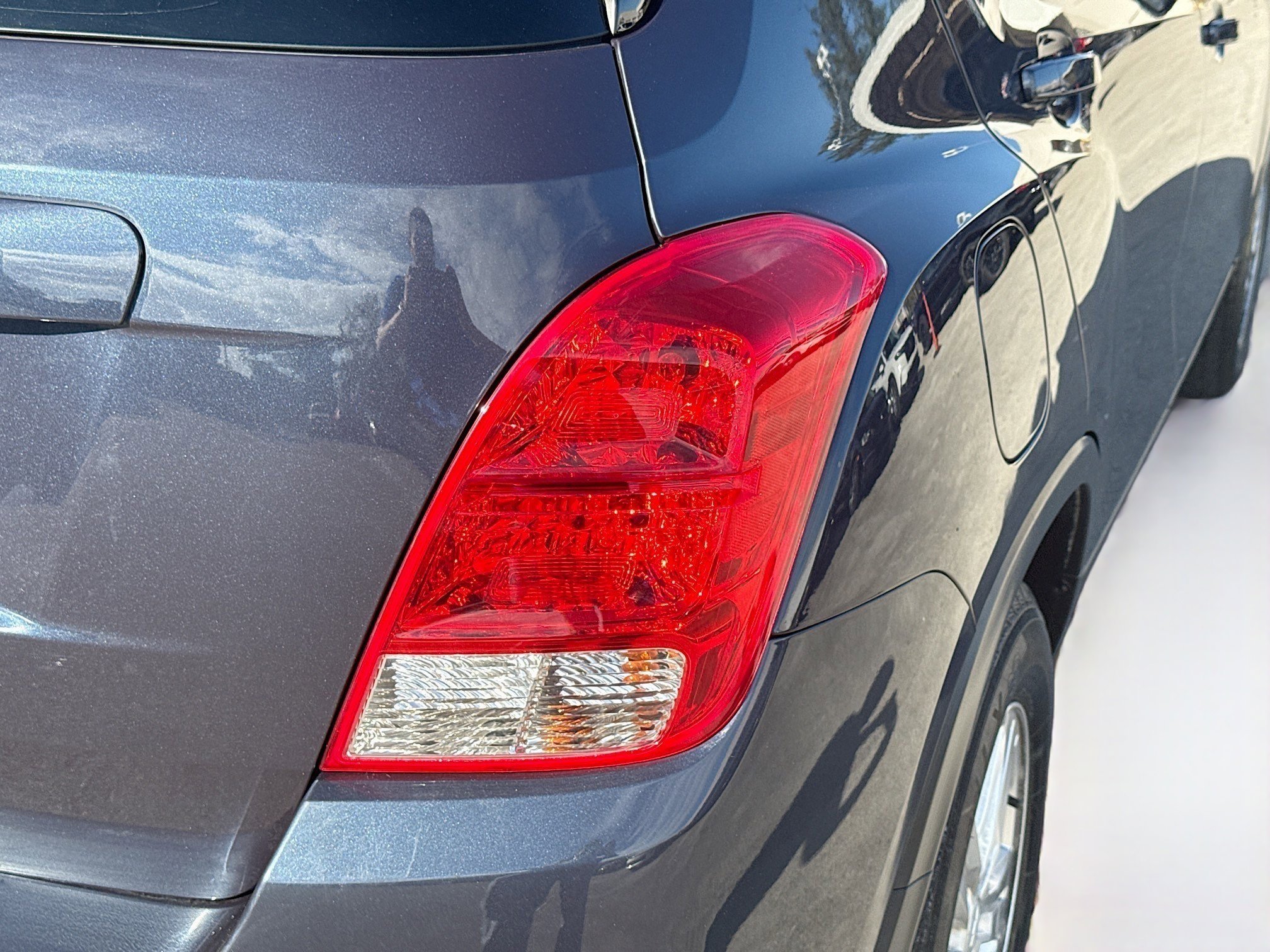 Used 2019 Chevrolet Trax LS w/ Tint and Cruise Package image 24