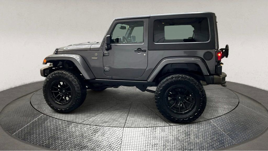 Used 2016 Jeep Wrangler Sahara image 5