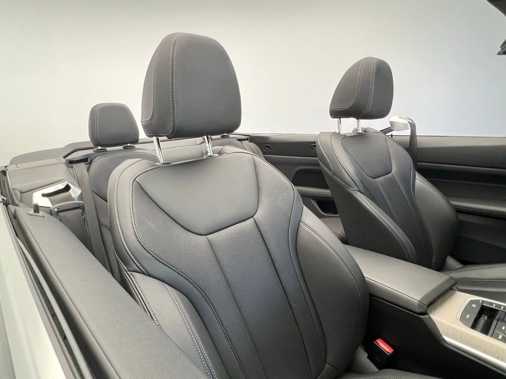 Certified 2025 BMW 430i Convertible RWD image 12