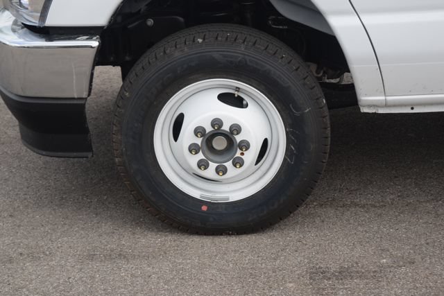 New 2027 Ford E-450 and Econoline 450 Super Duty w/ Power Equipment Group RWD image 22