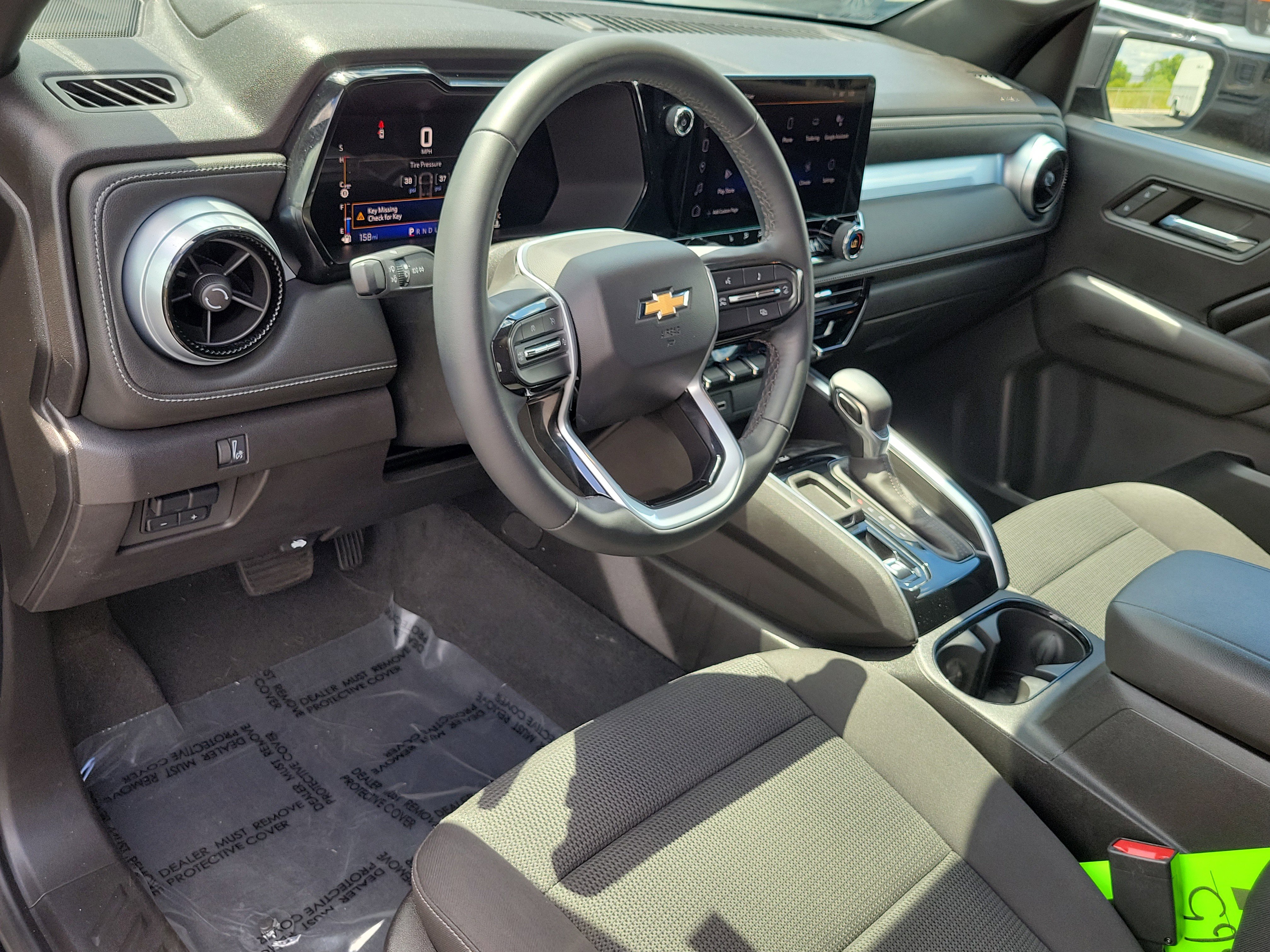 Used 2023 Chevrolet Colorado LT w/ LT Convenience Package II image 22