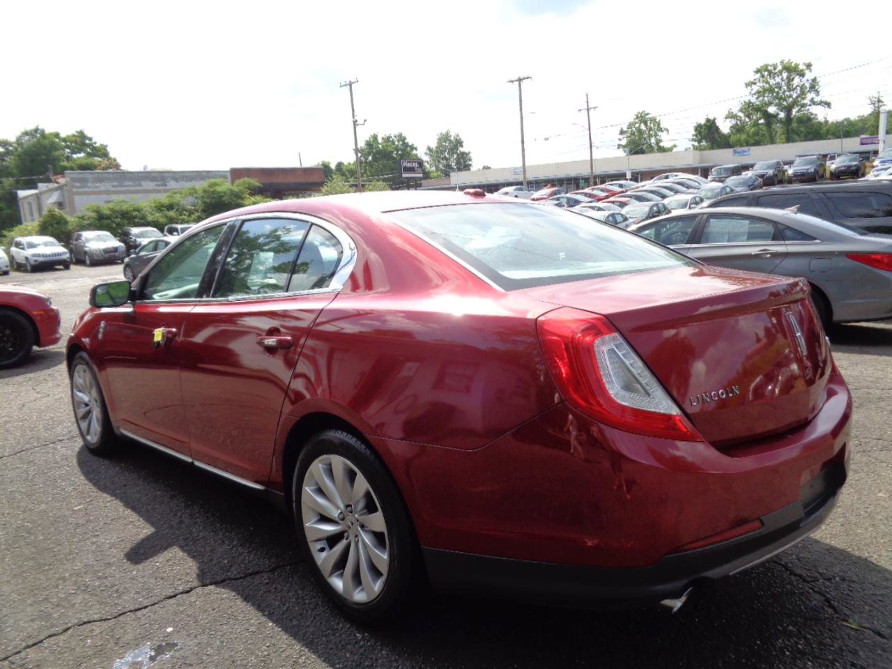 Used 2014 Lincoln MKS Sedan image 7