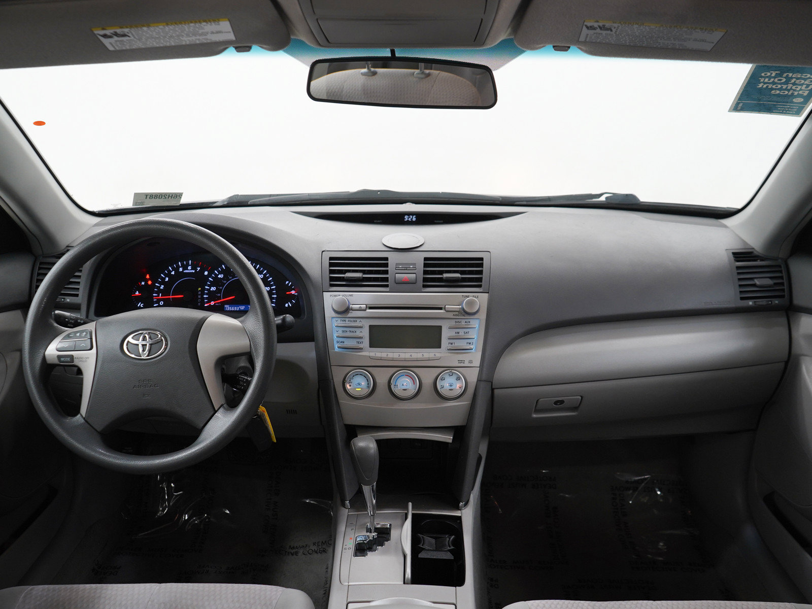 Used 2010 Toyota Camry LE FWD image 13