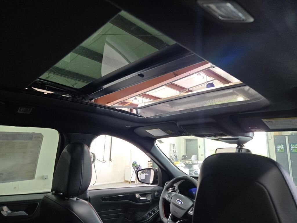 New 2025 Ford Escape ST-Line Elite w/ Tech Pack #2 image 12