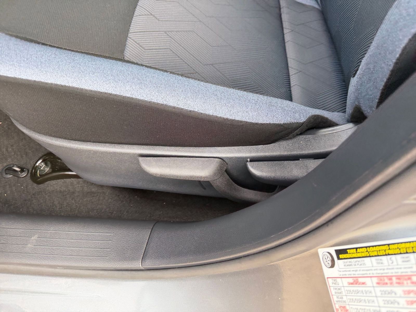 Used 2025 Nissan Versa SV FWD image 22