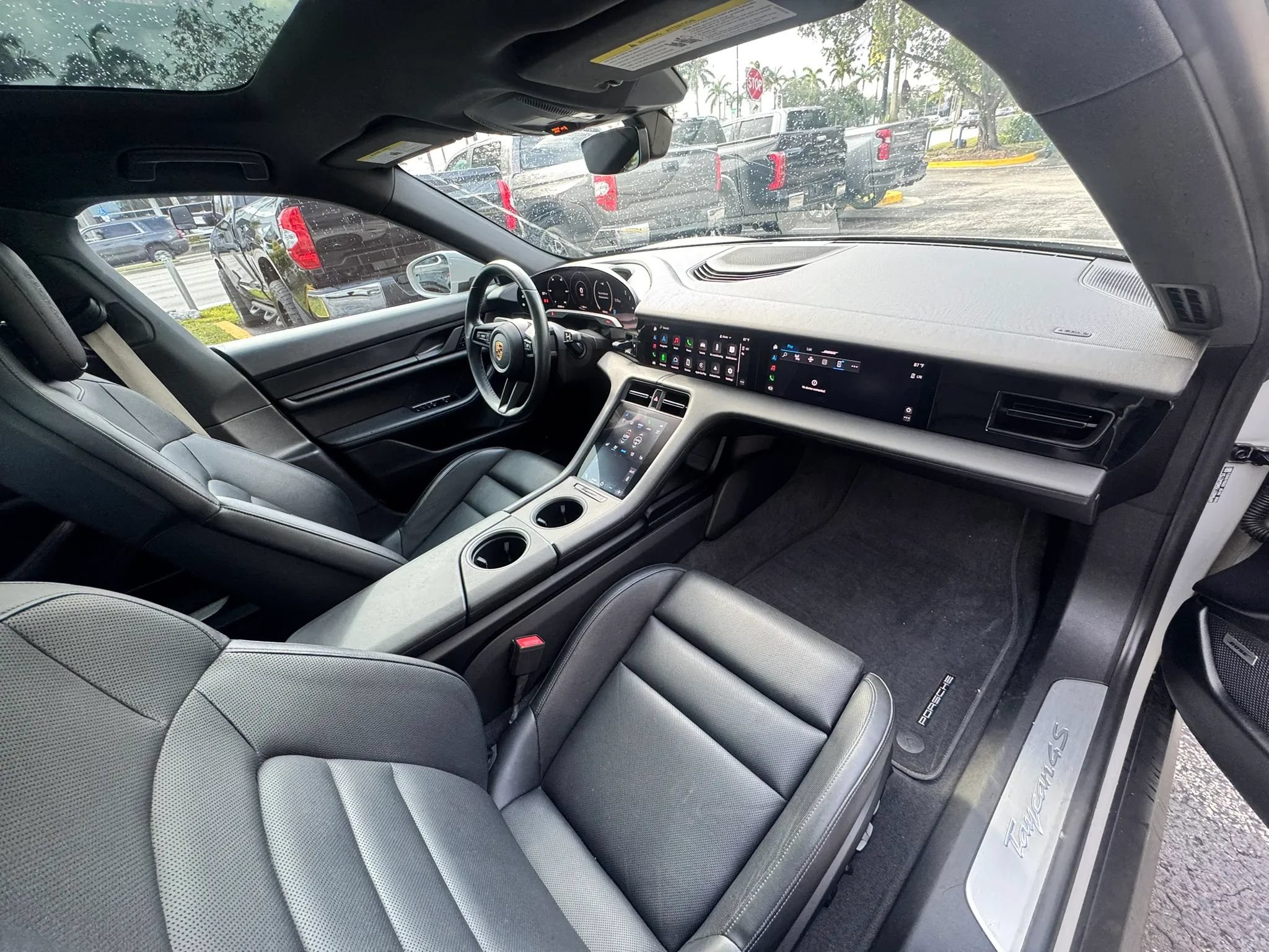 Used 2021 Porsche Taycan 4S AWD/4WD image 27
