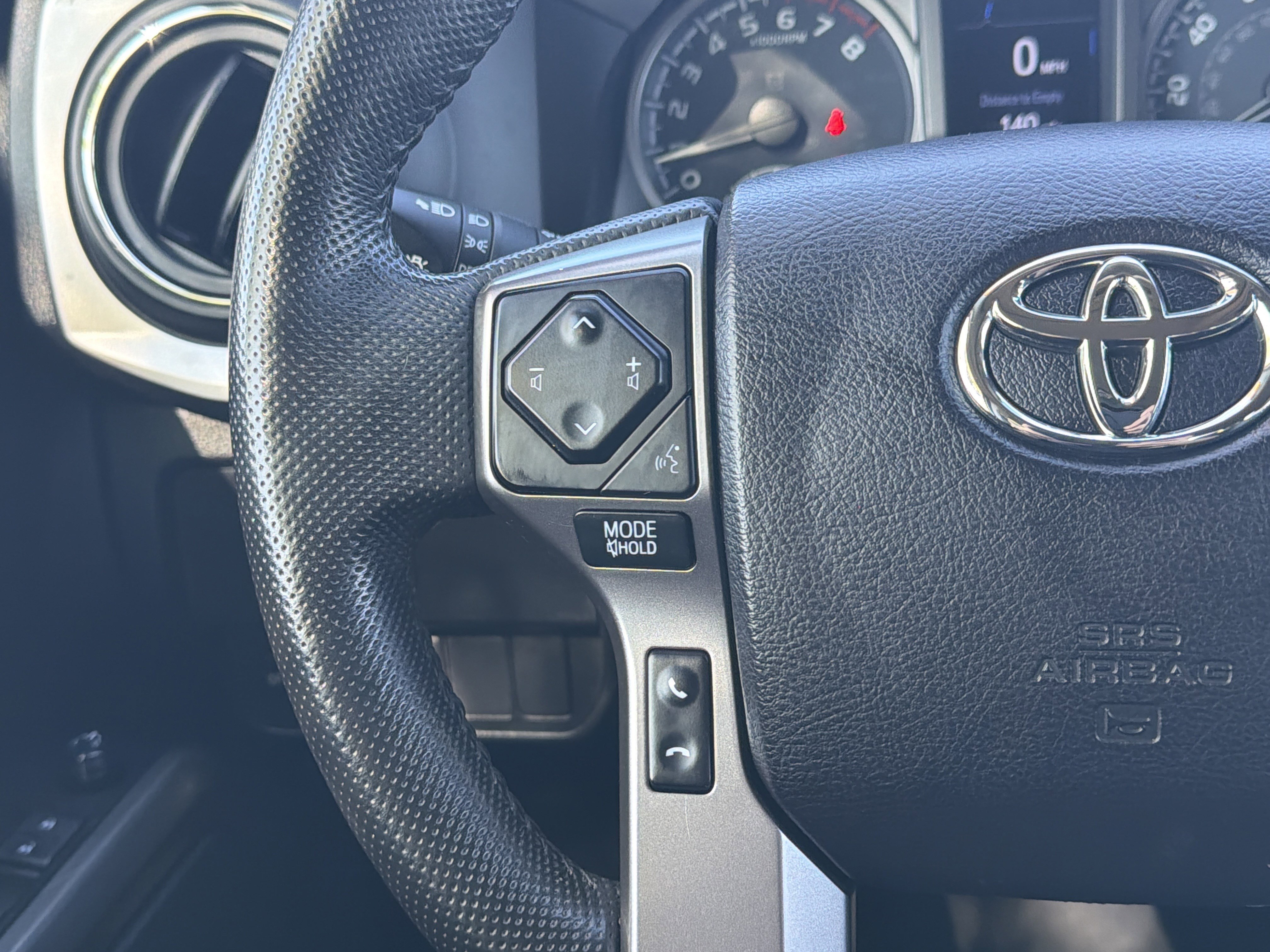 Used 2022 Toyota Tacoma SR5 image 18