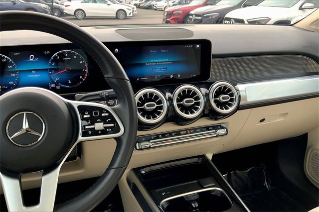 Used 2021 Mercedes-Benz GLB 250 4MATIC image 5