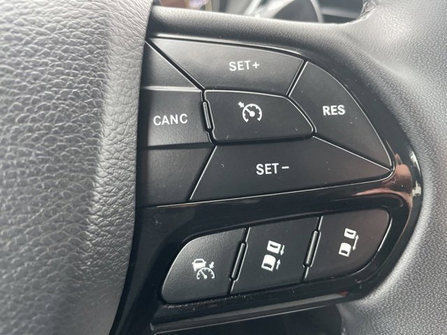 Used 2023 Jeep Cherokee Altitude Lux image 21