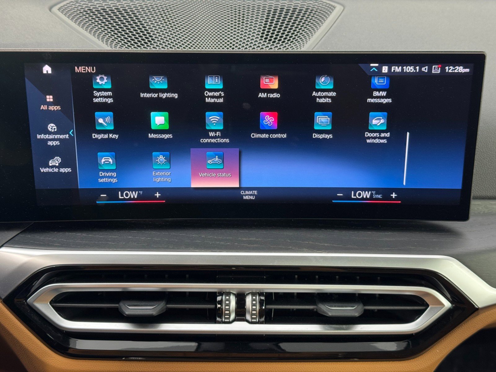 Used 2023 BMW 330e xDrive w/ Premium Package image 27