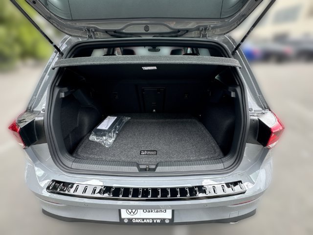 New 2026 Volkswagen GTI SE FWD image 21