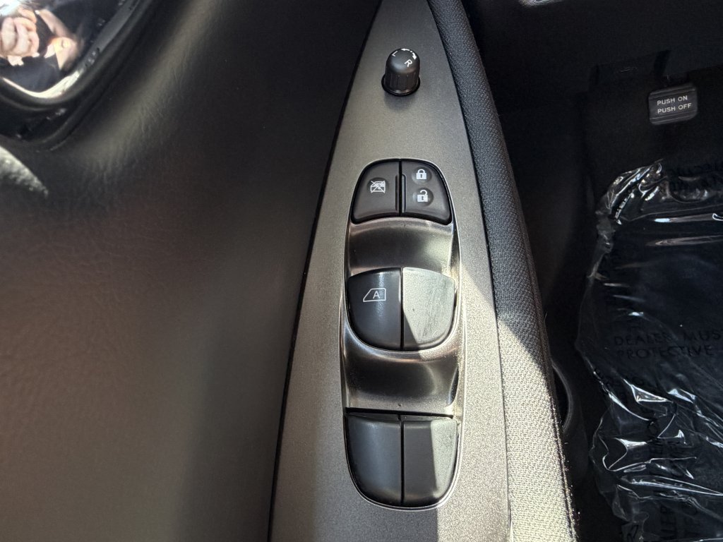 Used 2024 Nissan Leaf S FWD image 26