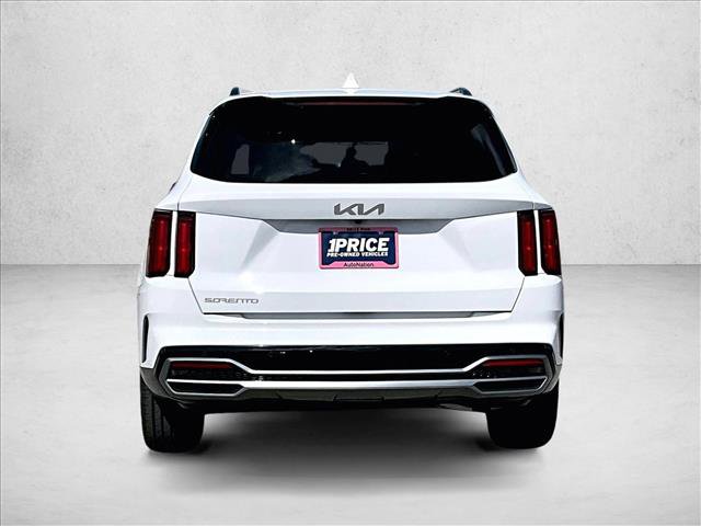 Used 2023 Kia Sorento SX image 4