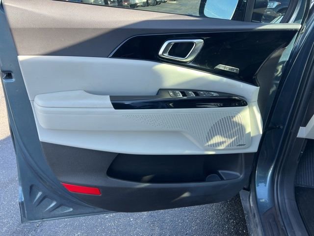 Certified 2024 Kia Carnival SX Prestige image 29