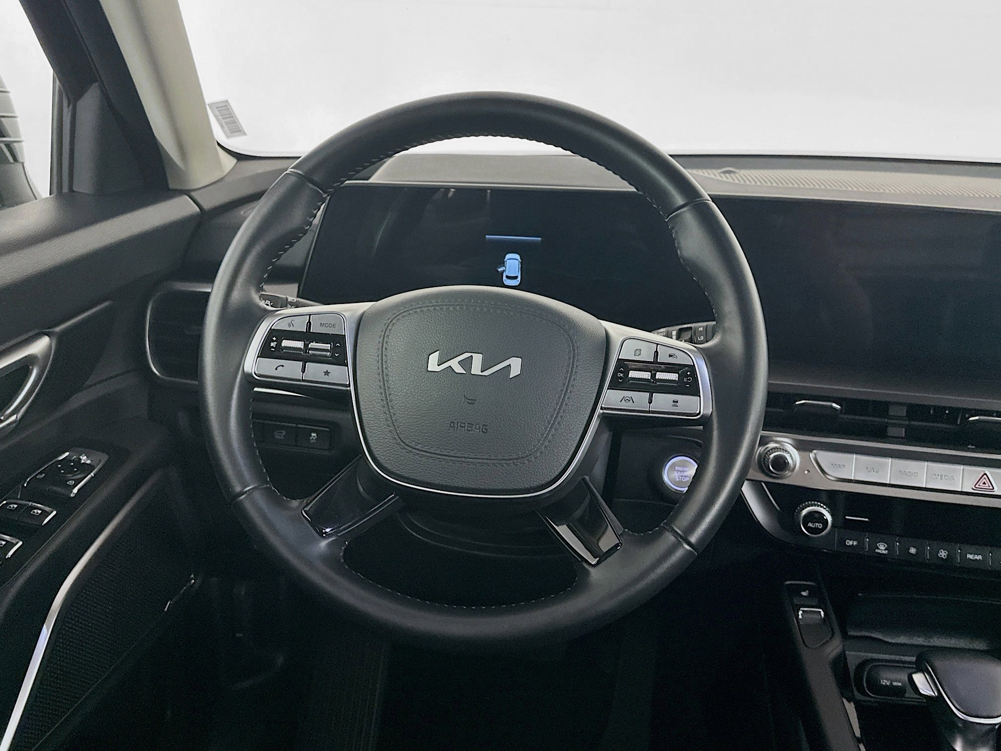 Used 2025 Kia Telluride S image 18