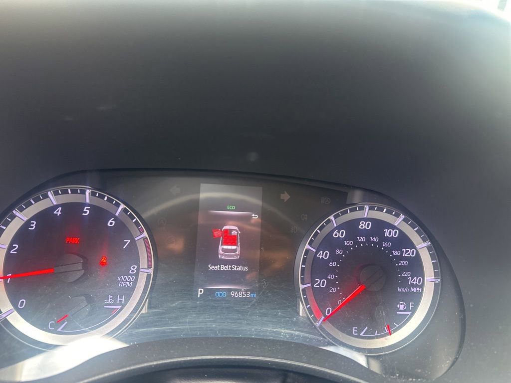 Used 2020 Toyota Highlander L image 11