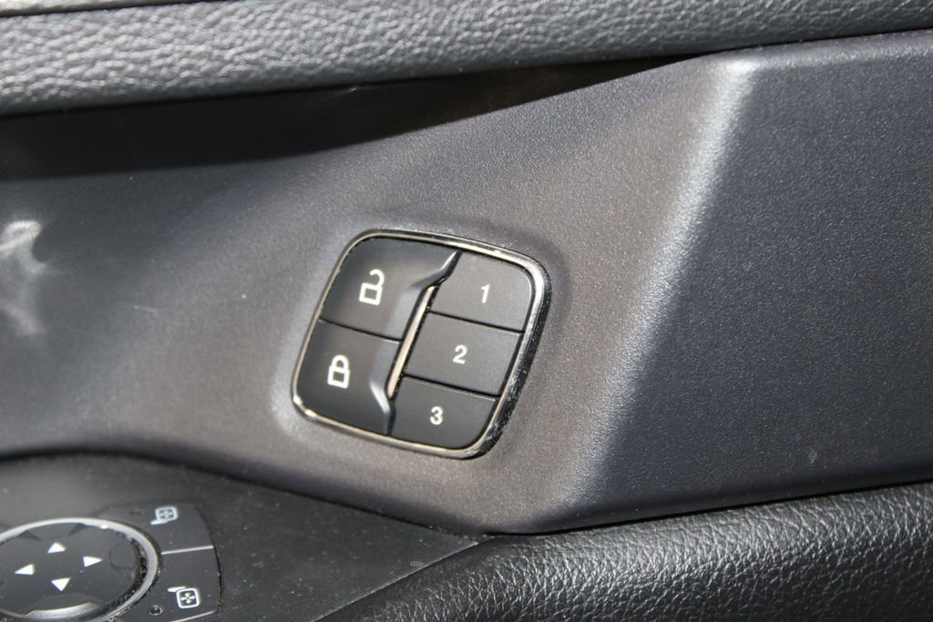 Used 2019 Ford Expedition Limited w/ Equipment Group 303A image 44