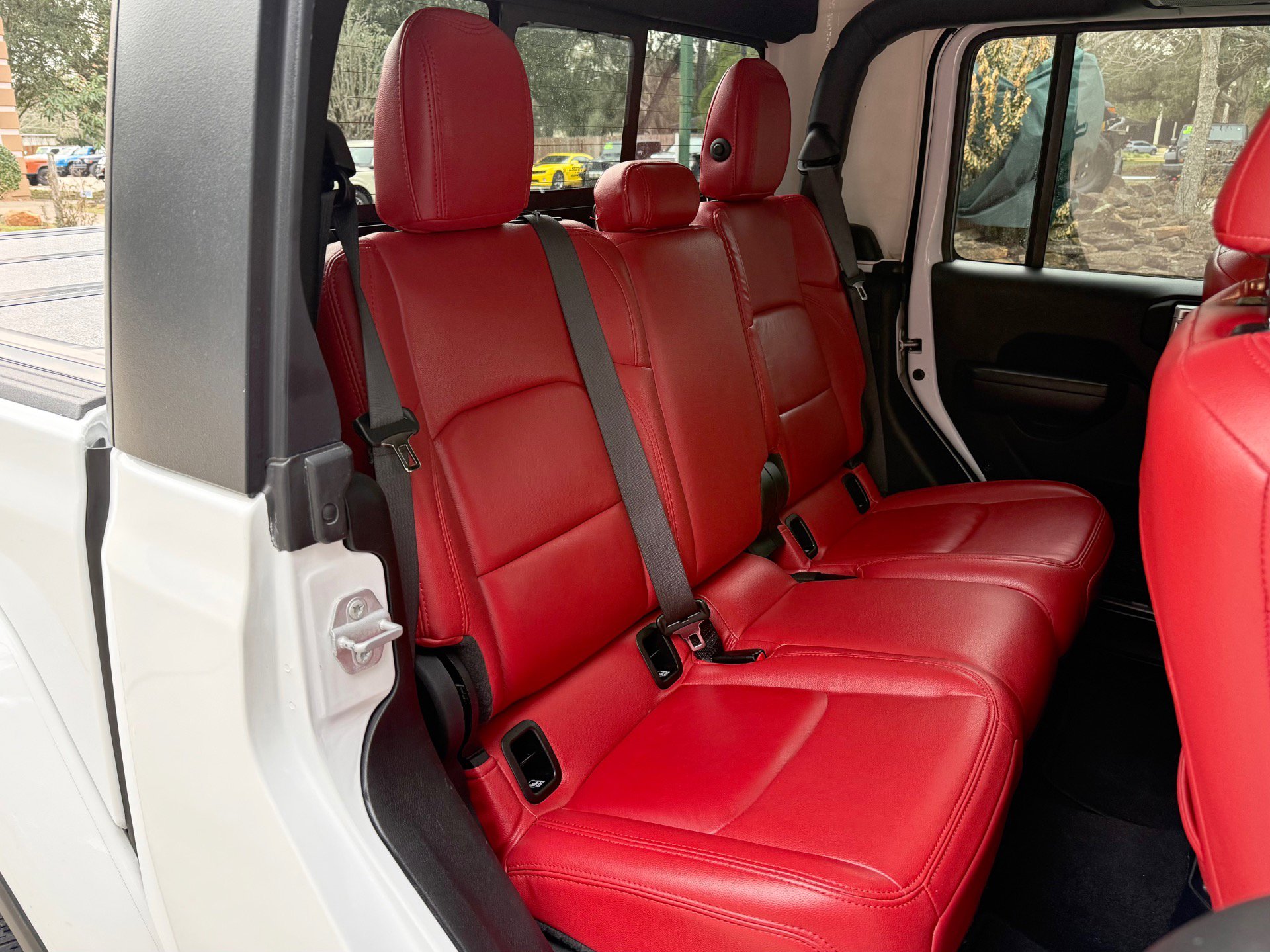 Used 2021 Jeep Gladiator Sport image 40