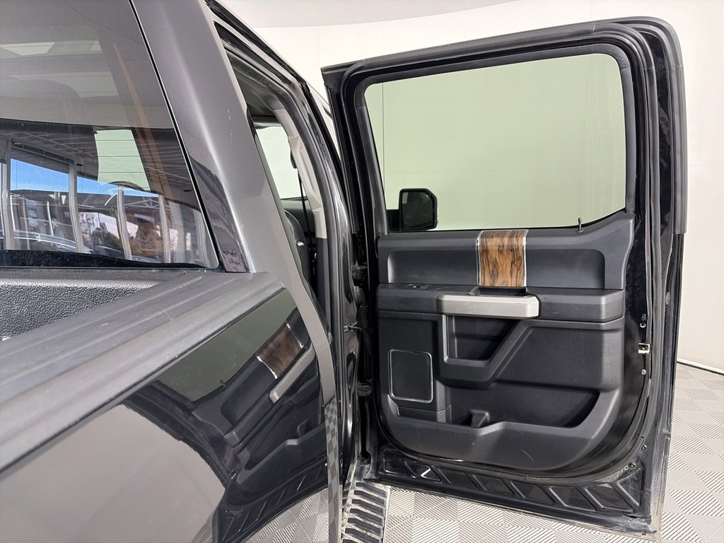 Used 2019 Ford F150 Lariat w/ Equipment Group 502A Luxury image 29