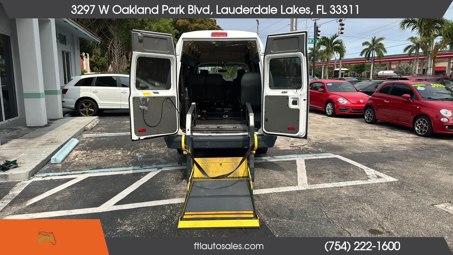 Used 2013 Ford E-250 and Econoline 250 Extended w/ PWR Group RWD image 13