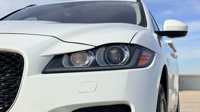 Used 2019 Jaguar F-PACE Prestige image 48