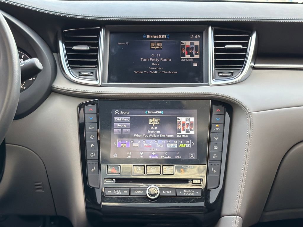 Used 2023 INFINITI QX50 Luxe FWD image 21