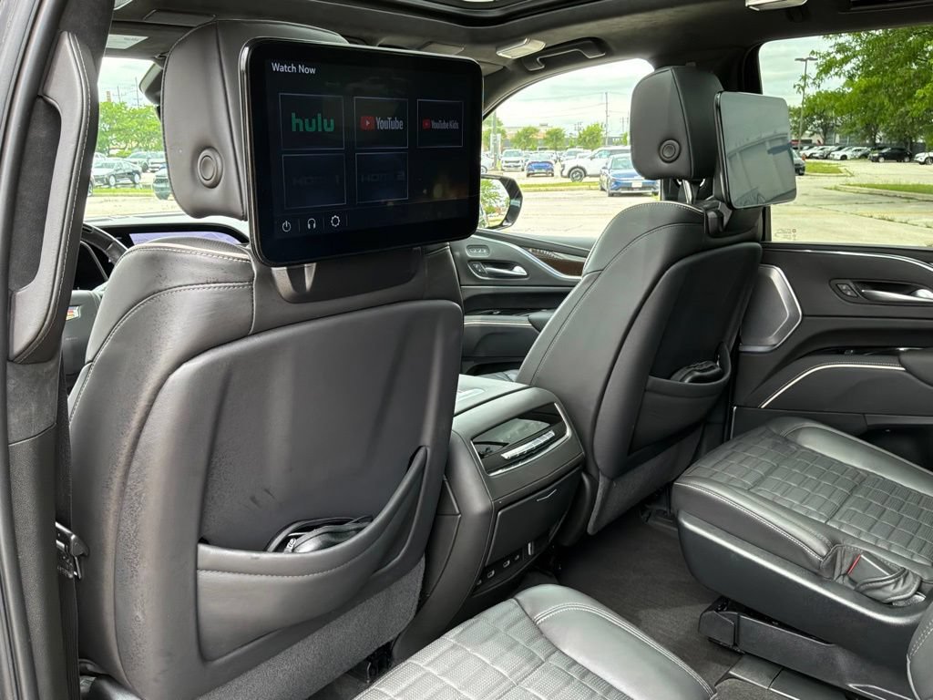 Used 2023 Cadillac Escalade Sport Platinum w/ LPO, ONYX Package AWD/4WD image 25