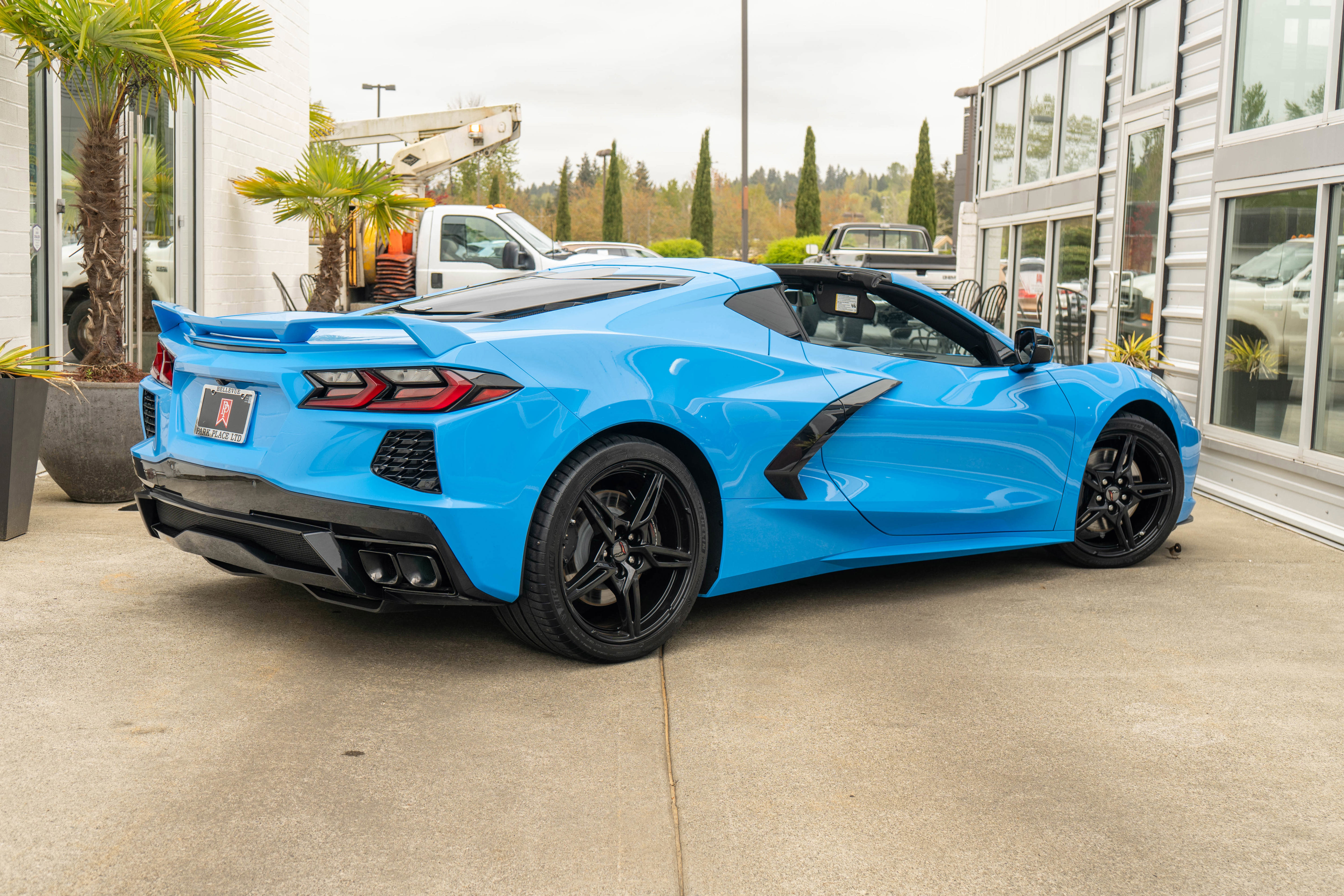 Used 2023 Chevrolet Corvette Stingray Coupe w/ Z51 Performance Package RWD image 7