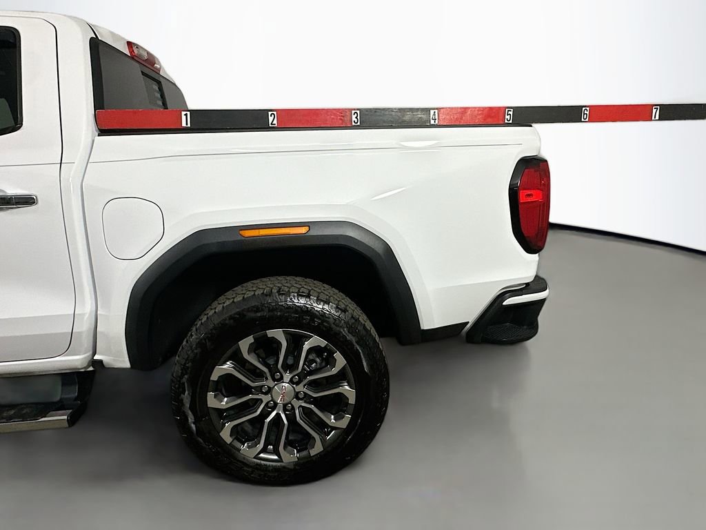 Used 2024 GMC Canyon Denali image 40