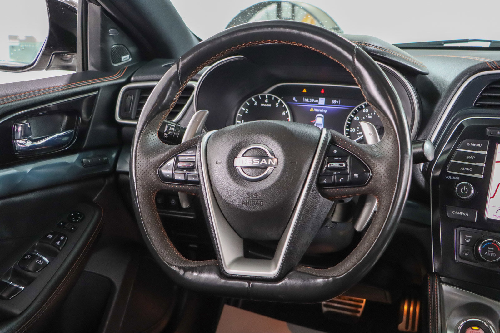 Used 2023 Nissan Maxima SR w/ Sport Mat Group FWD image 12