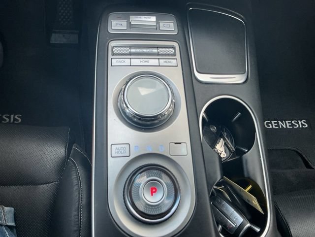 Used 2025 Genesis GV70 2.5T AWD/4WD image 13