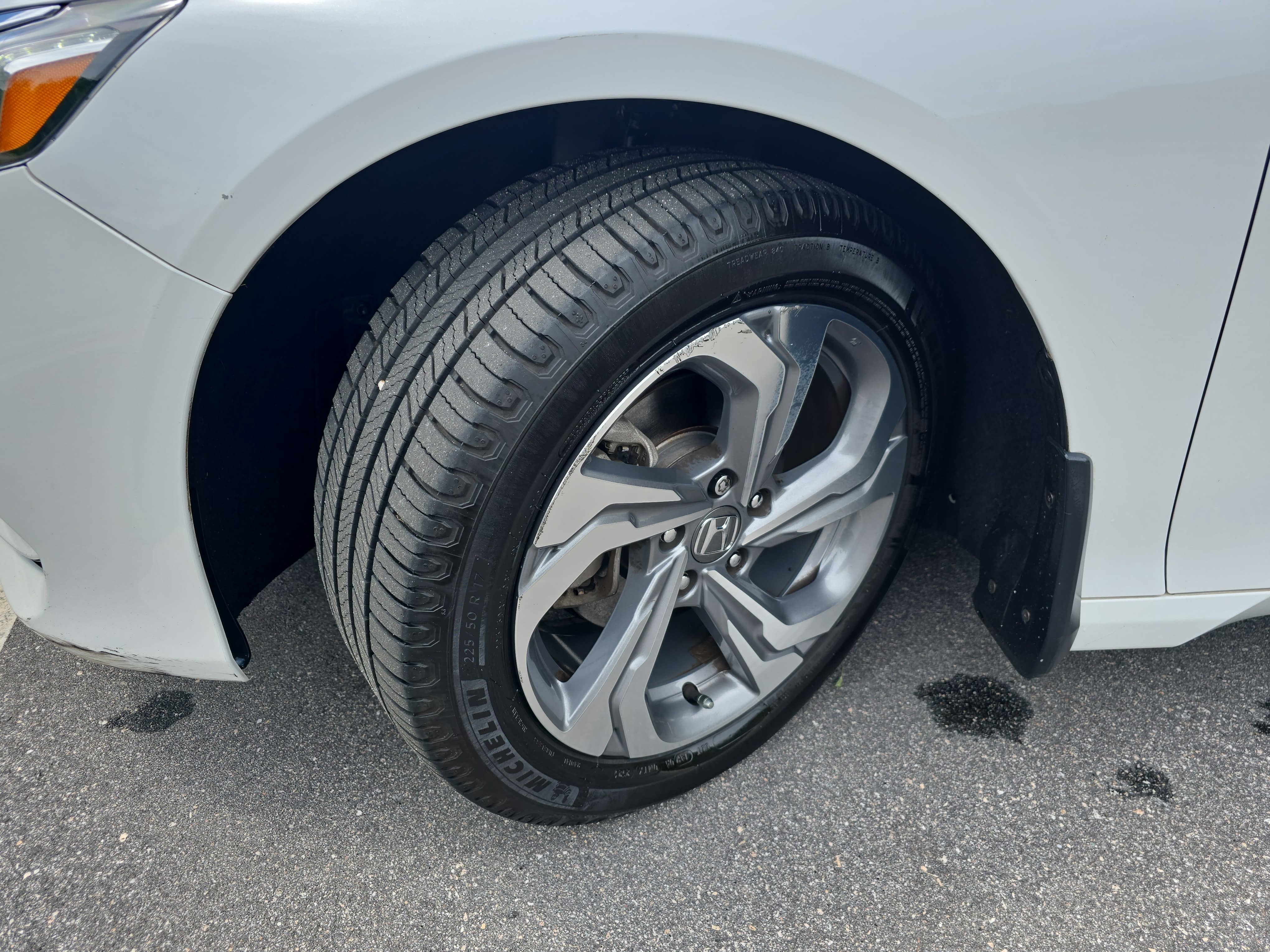 Used 2019 Honda Accord EX-L image 33