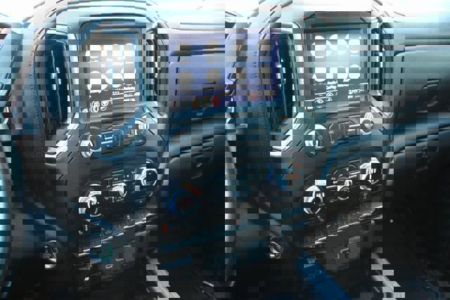 Used 2021 GMC Sierra 1500 AT4 image 6