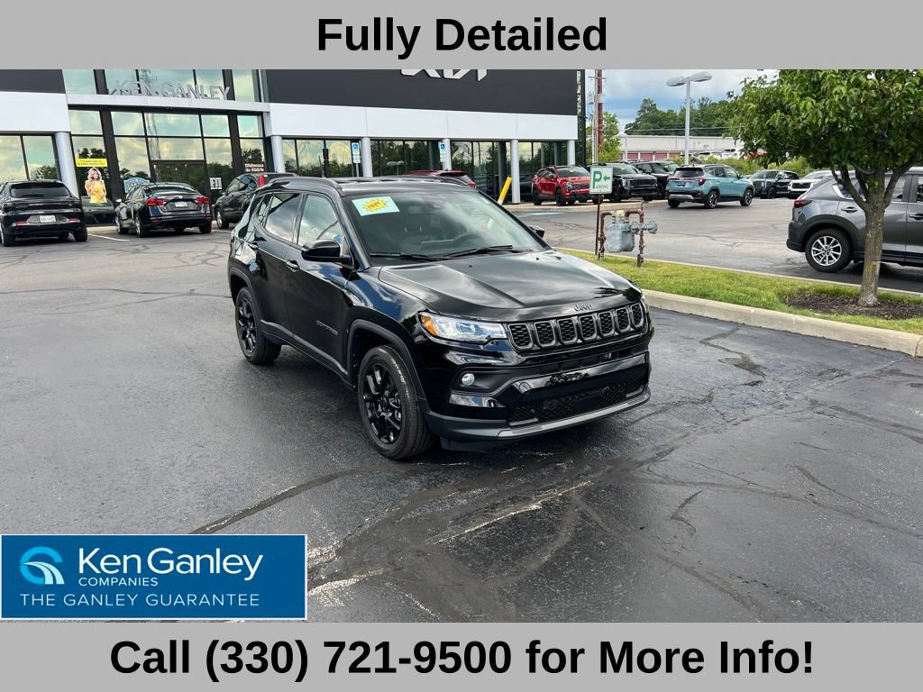 Used 2026 Jeep Compass Latitude AWD/4WD image 6