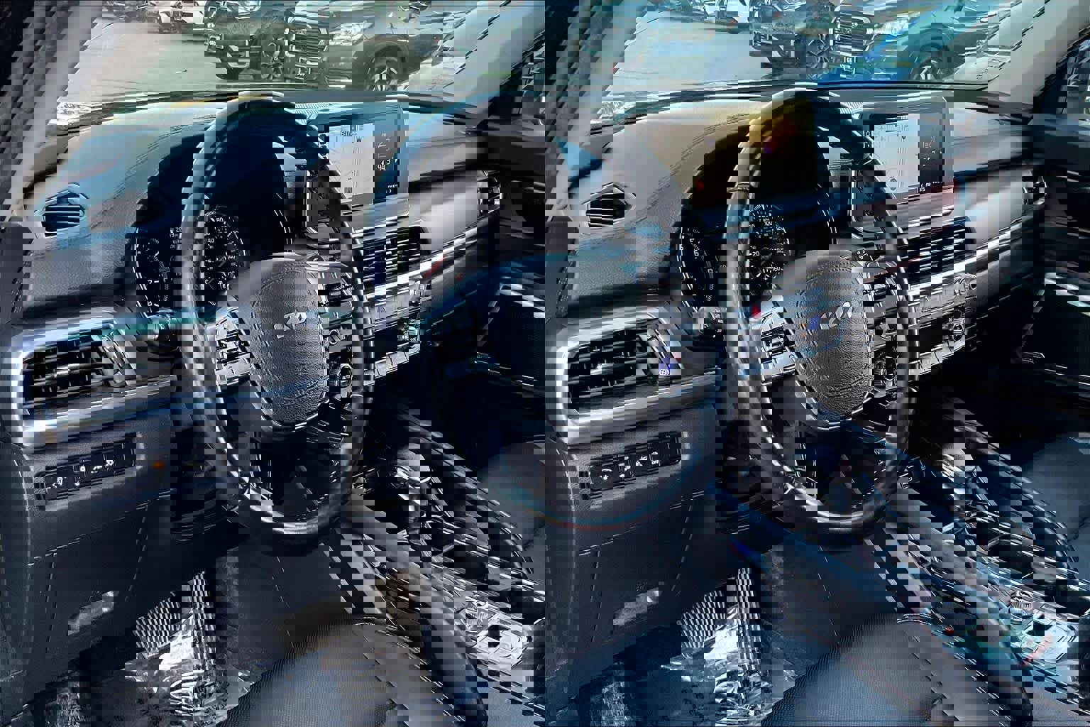 Used 2022 Kia Telluride LX image 16