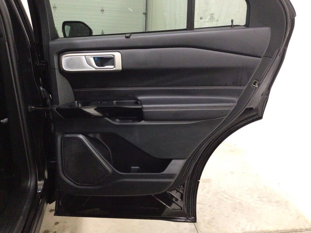 Used 2024 Ford Explorer ST w/ Technology Package image 36