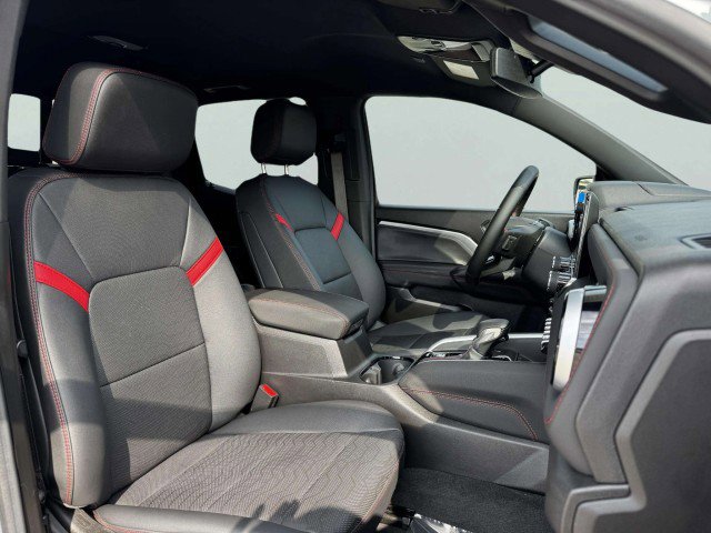 Used 2025 Chevrolet Colorado Z71 w/ Z71 Convenience Package 2 image 49