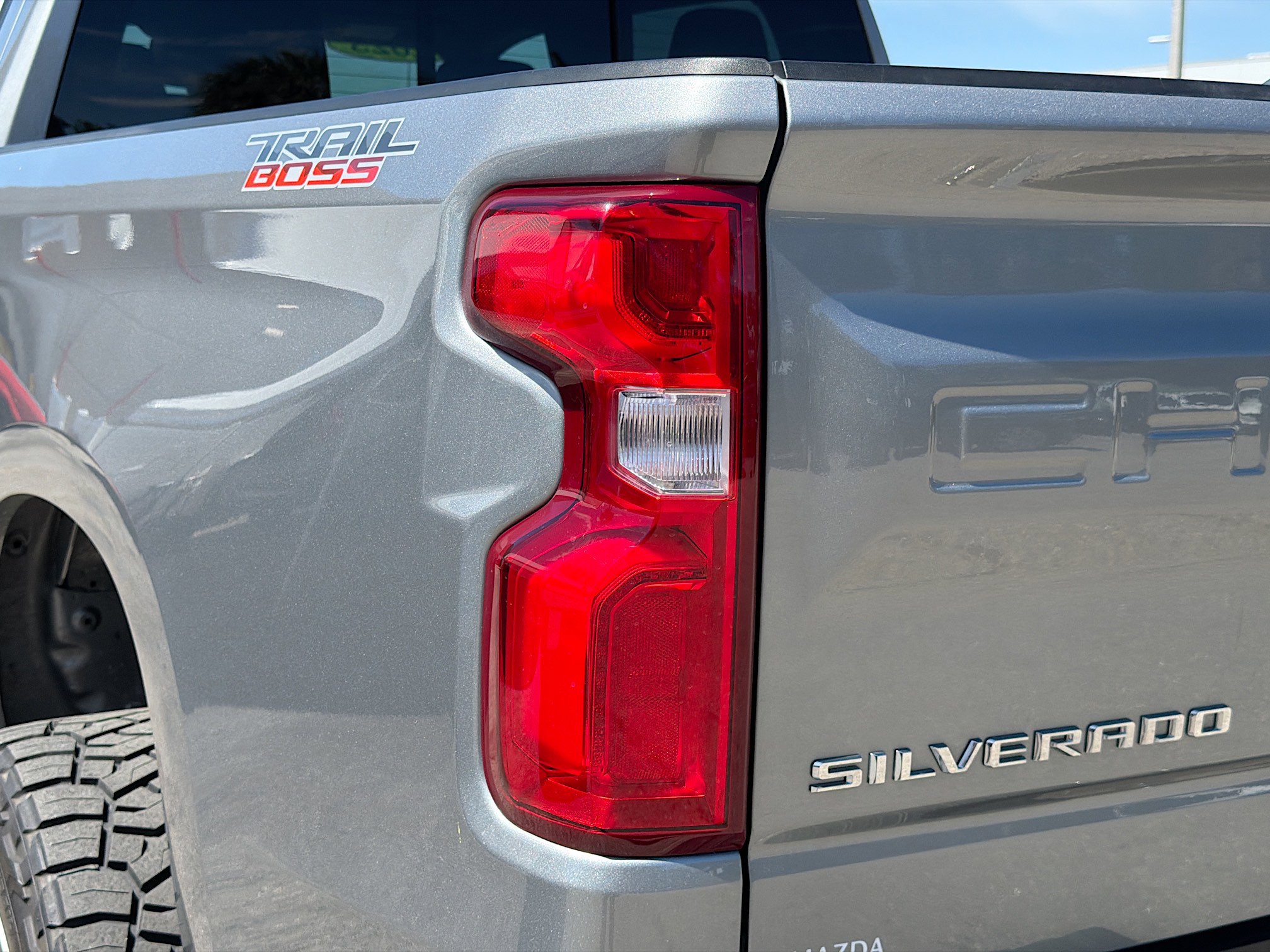 Used 2023 Chevrolet Silverado 1500 LT Trail Boss w/ Convenience Package II AWD/4WD image 10