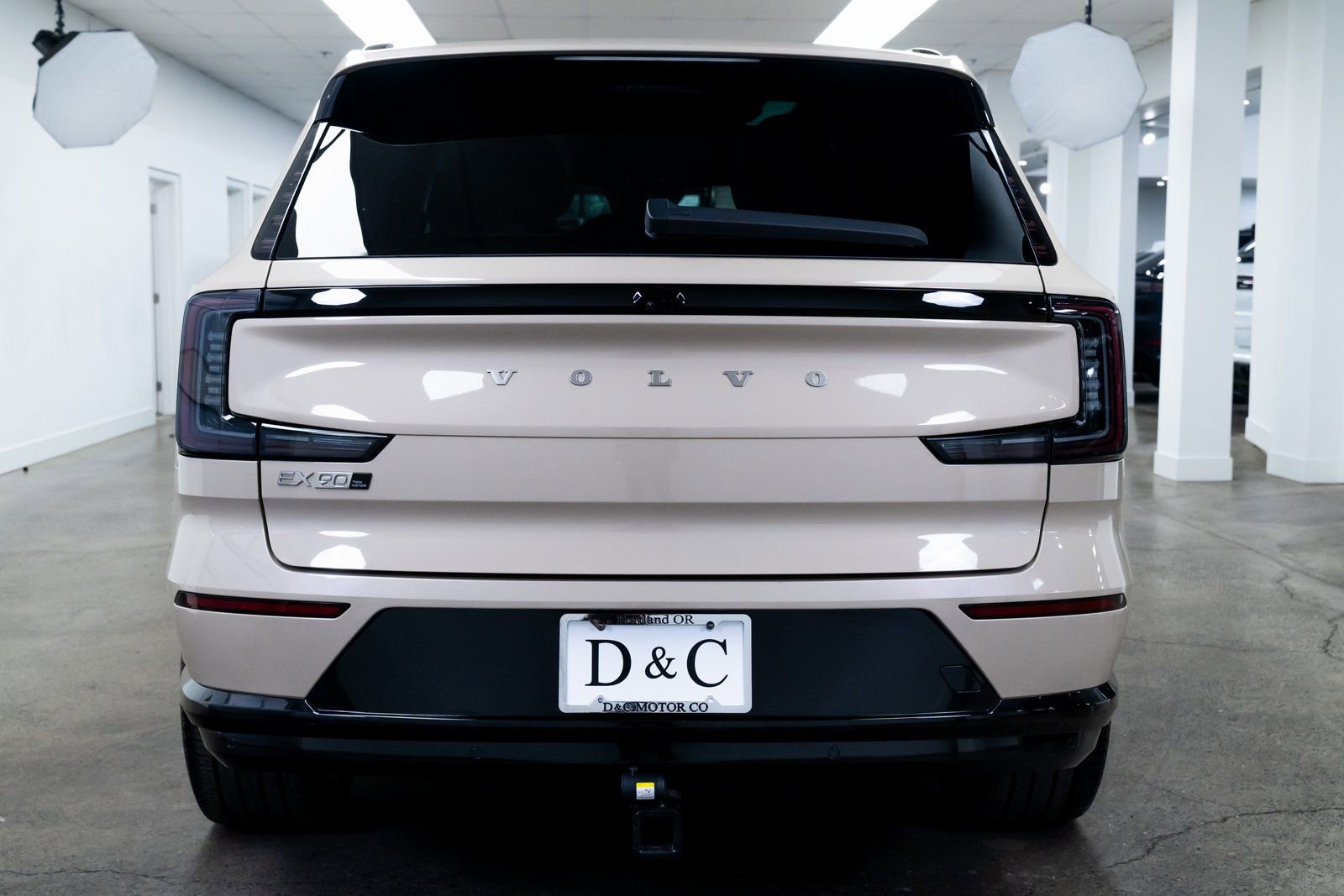 Used 2025 Volvo EX90 Plus image 5